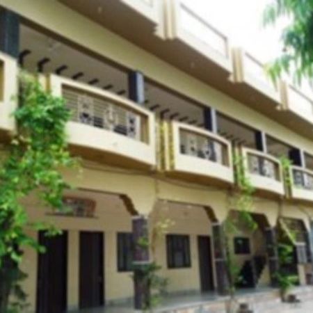 Kedar Dham Hotel Mathura Kültér fotó